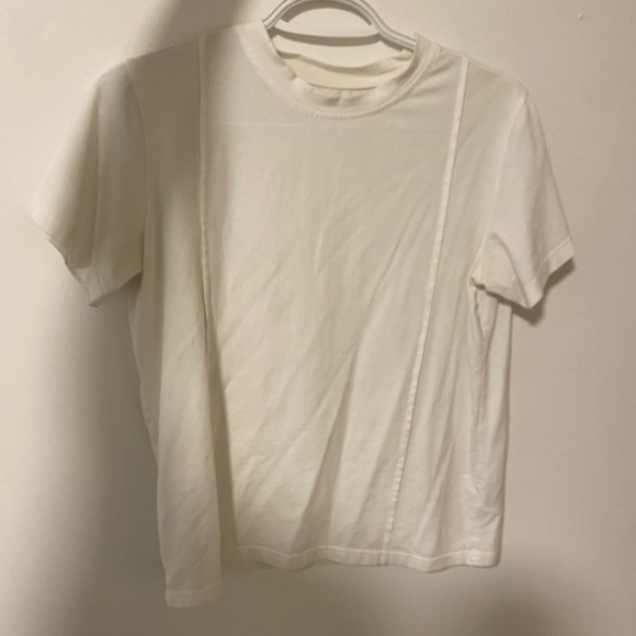 SHEIN T-shirt - Picture 2 of 3